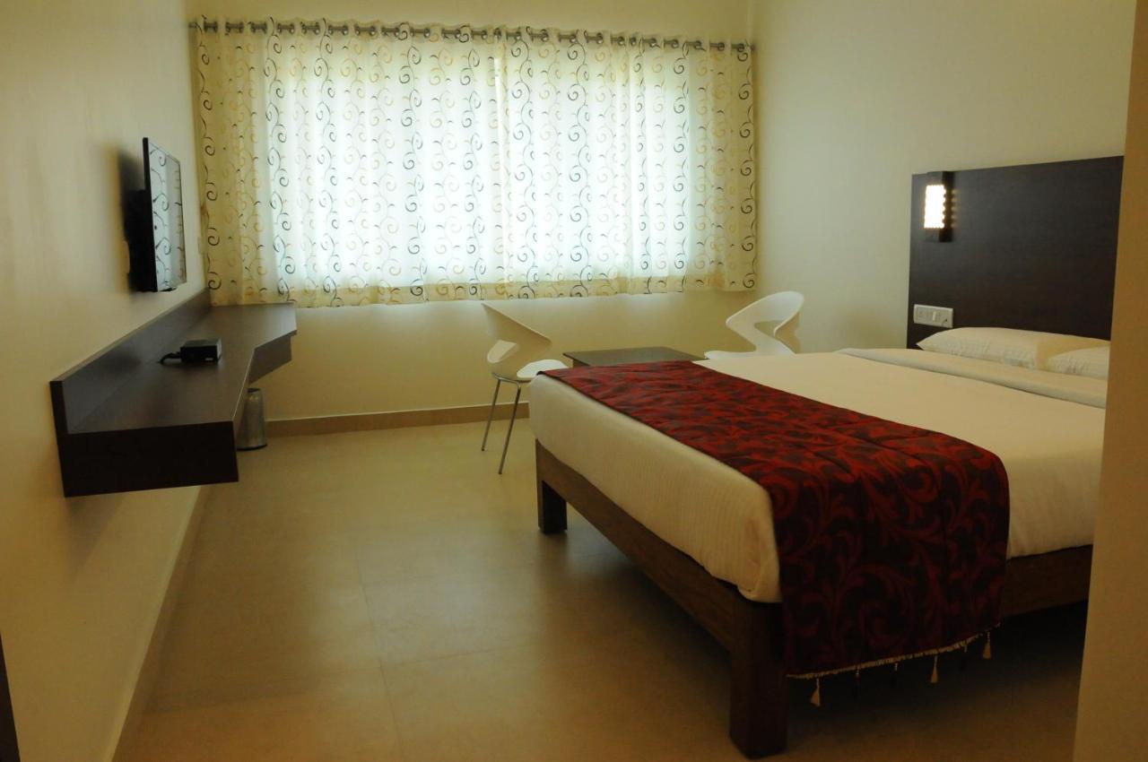 Hotel Palguni Residency Hassan Zewnętrze zdjęcie