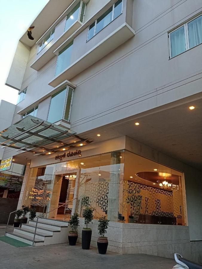Hotel Palguni Residency Hassan Zewnętrze zdjęcie