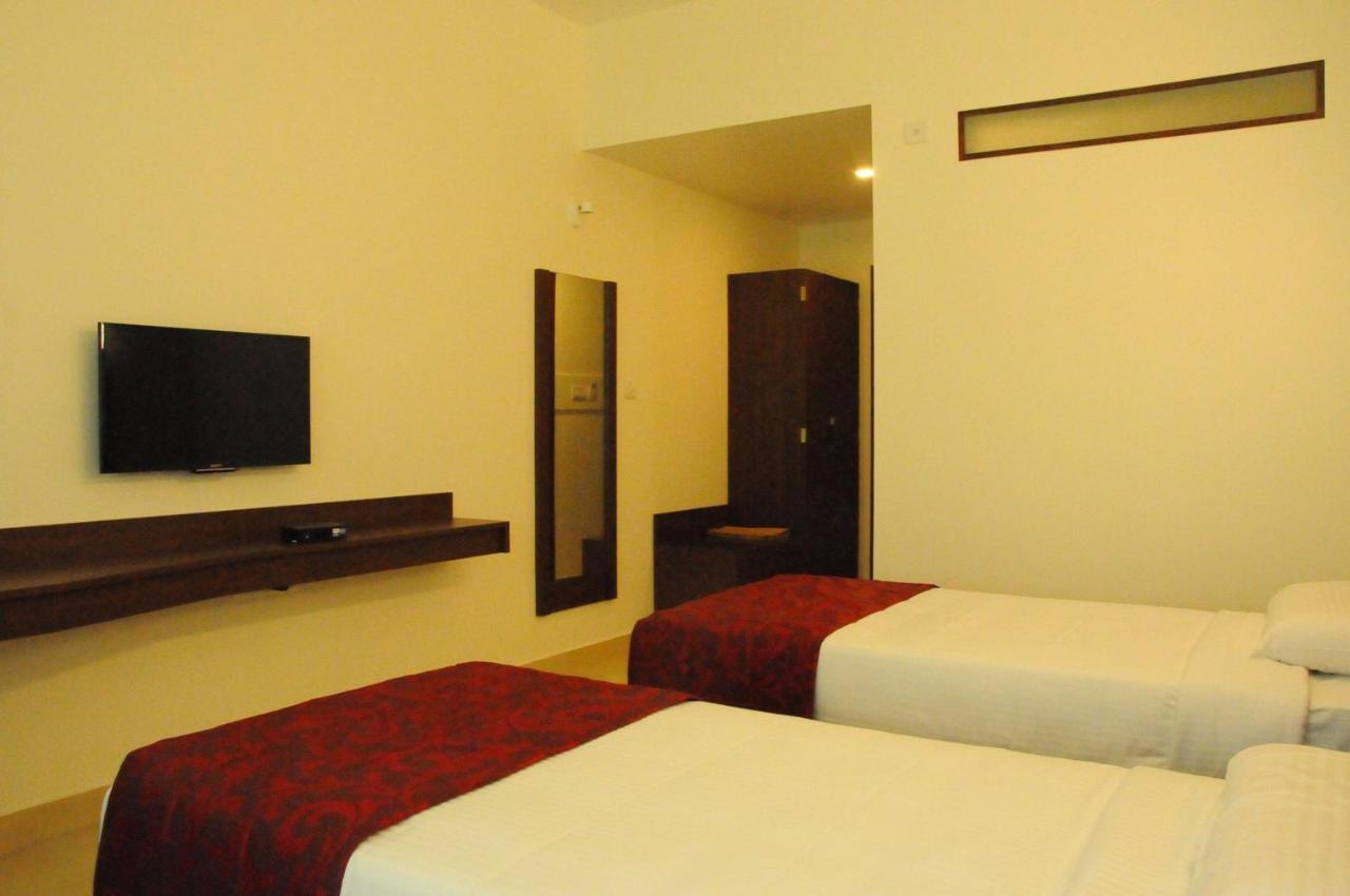 Hotel Palguni Residency Hassan Zewnętrze zdjęcie